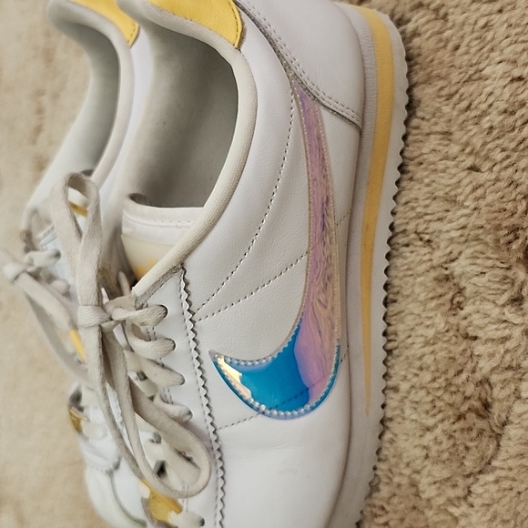 Nike Classic Cortez White Topaz Gold 2019 Womens 8.5 - Picture 2 of 16